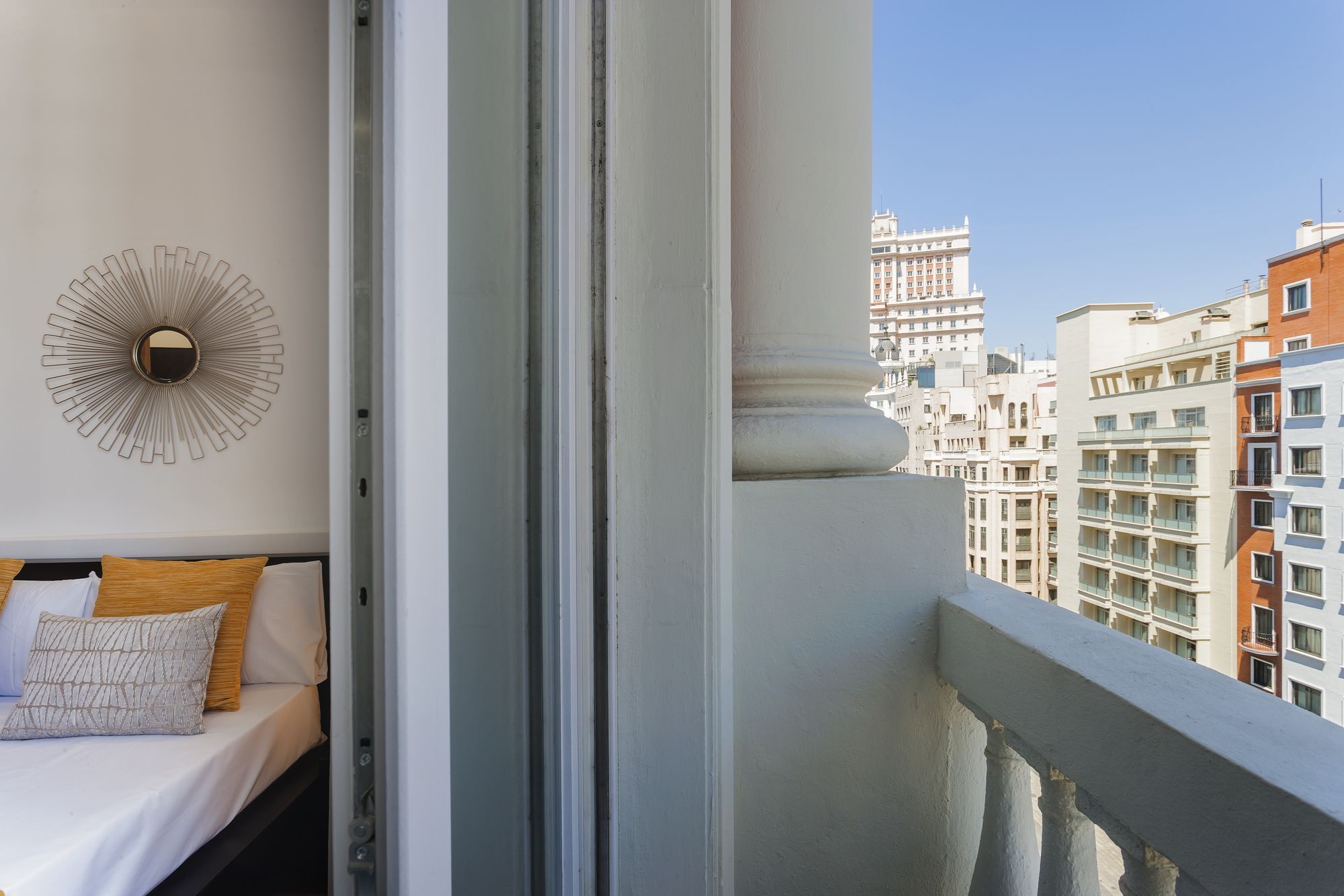 Dobo Rooms Gran Via Apartments Madrid Dış mekan fotoğraf
