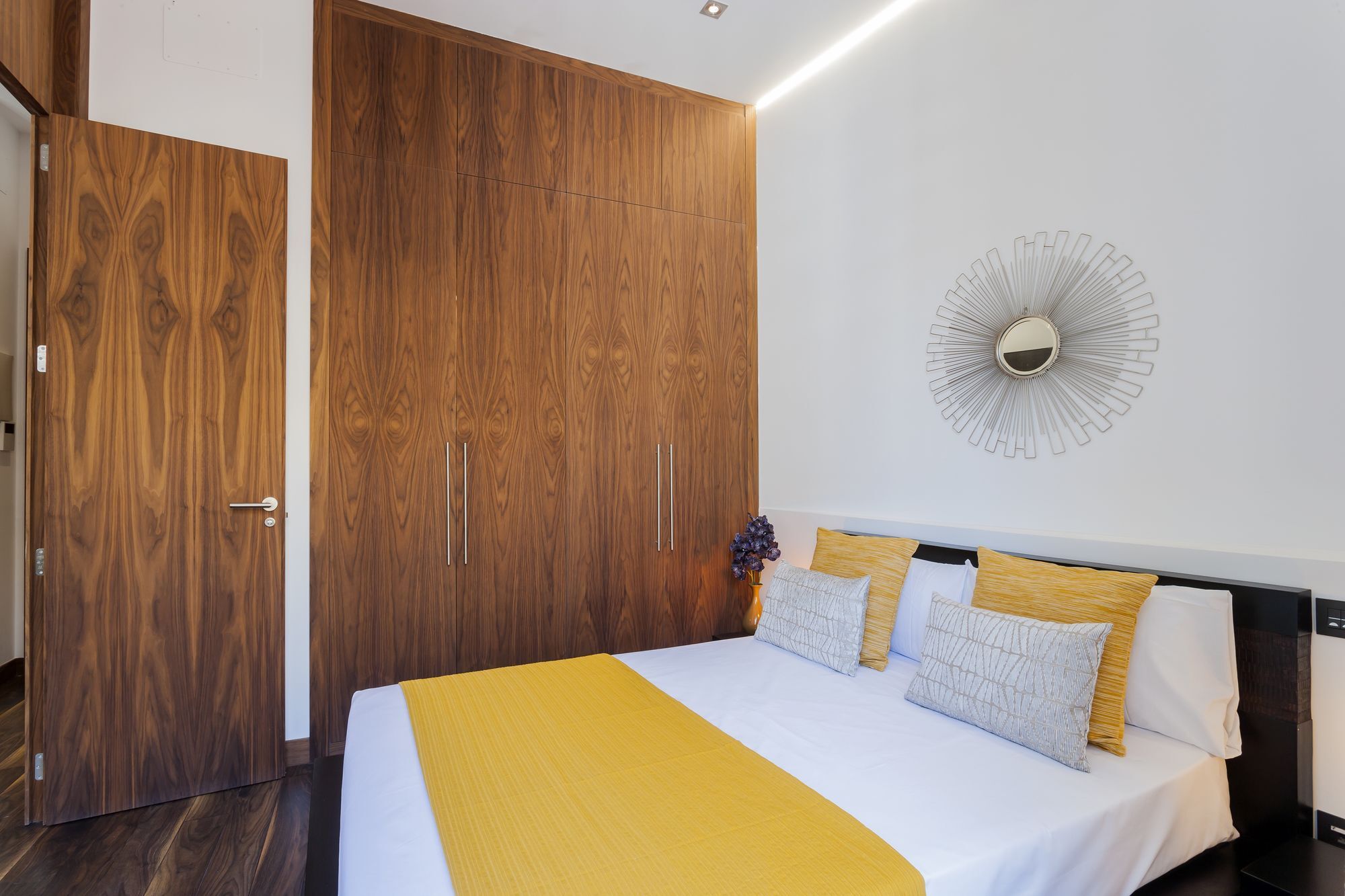 Dobo Rooms Gran Via Apartments Madrid Dış mekan fotoğraf